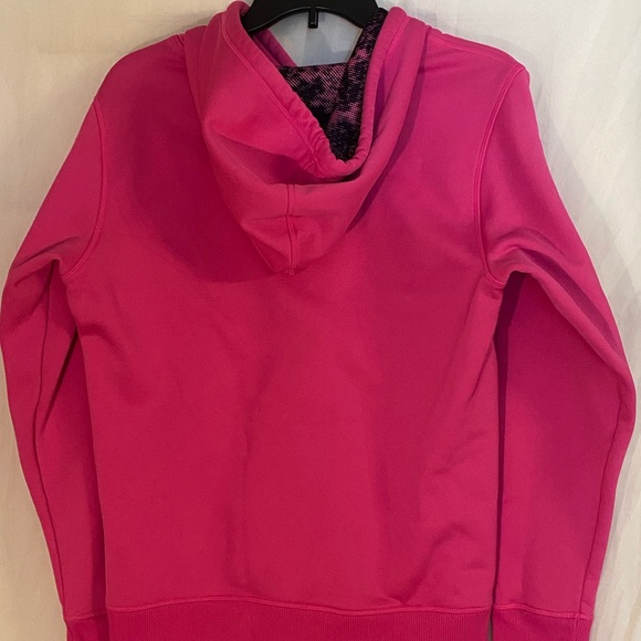 Women’s Under Armour hoodie medium - Picture 4 of 4
